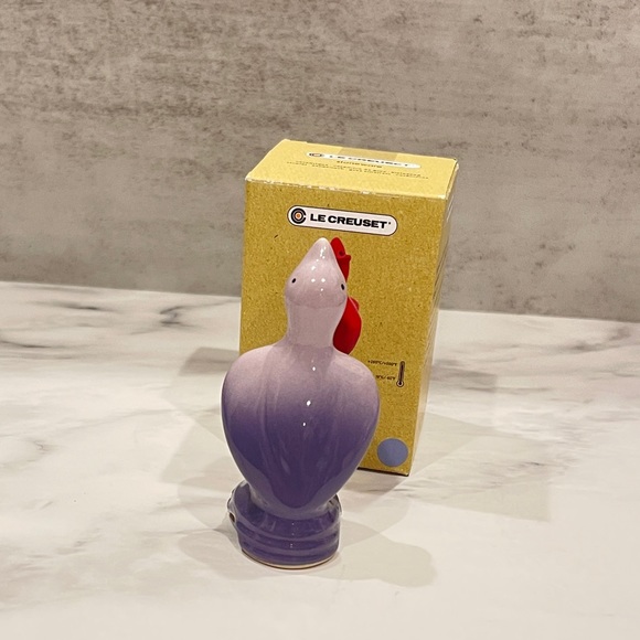 Le Creuset Pie Bird Funnel - Picture 2 of 6